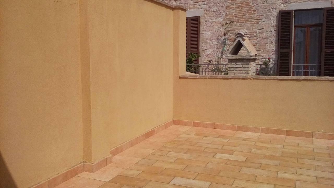 Casa Vacanze Gaia Assise Extérieur photo